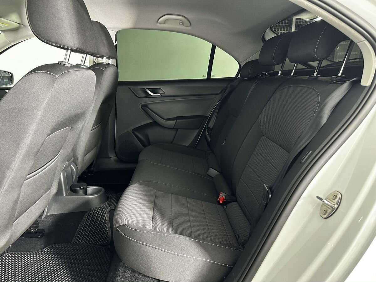 Купить Skoda Rapid с пробегом. Фото: #15