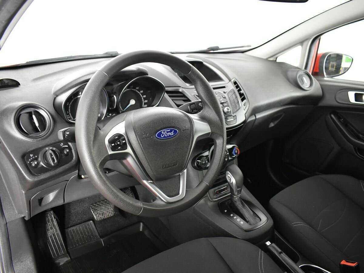 Купить Ford Fiesta с пробегом. Фото: #6