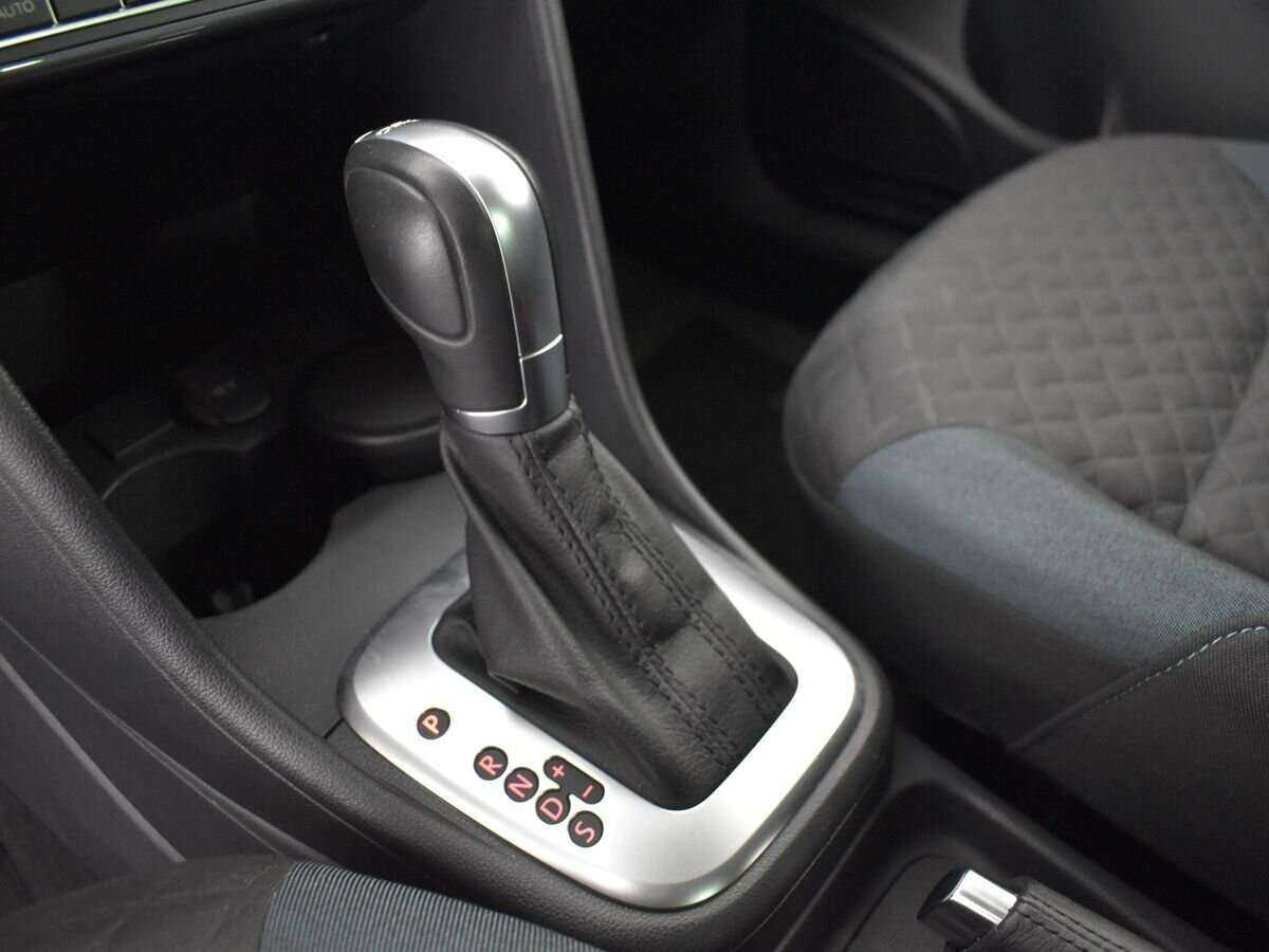 Купить Volkswagen Polo с пробегом. Фото: #13