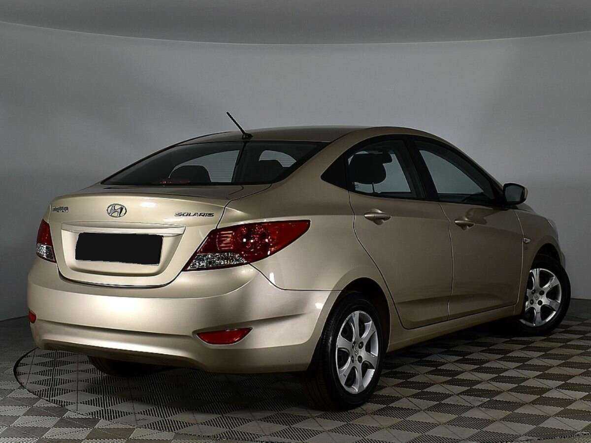 Купить Hyundai Solaris с пробегом. Фото: #1