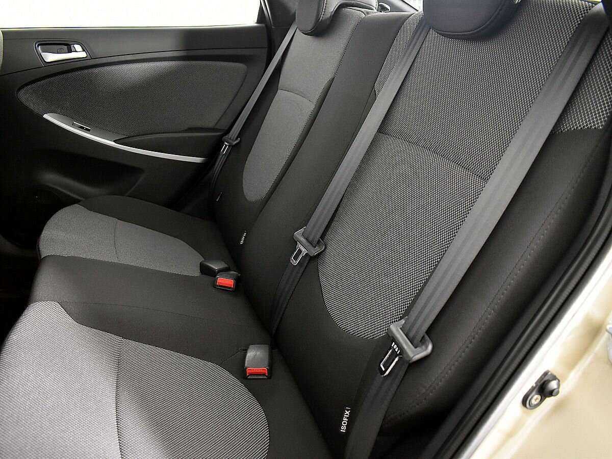 Купить Hyundai Solaris с пробегом. Фото: #8