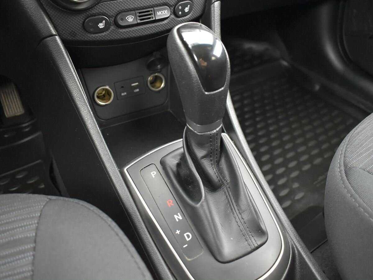 Купить Hyundai Solaris с пробегом. Фото: #12