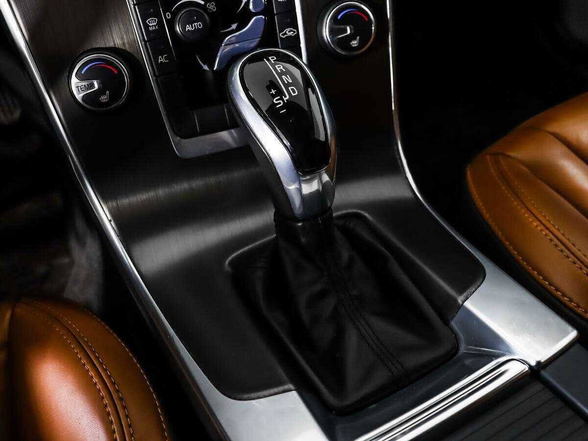 Купить Volvo S60 с пробегом. Фото: #9