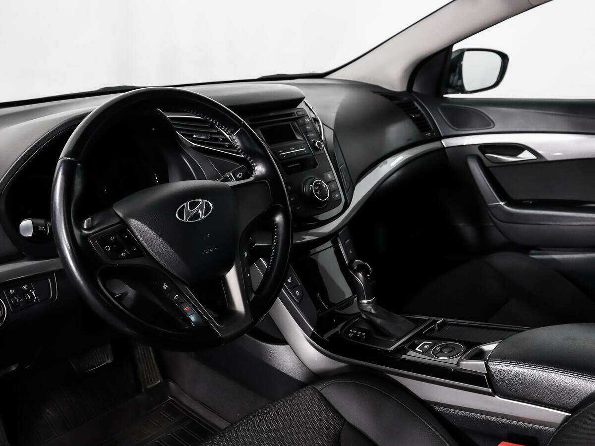 Купить Hyundai i40 с пробегом. Фото: #8