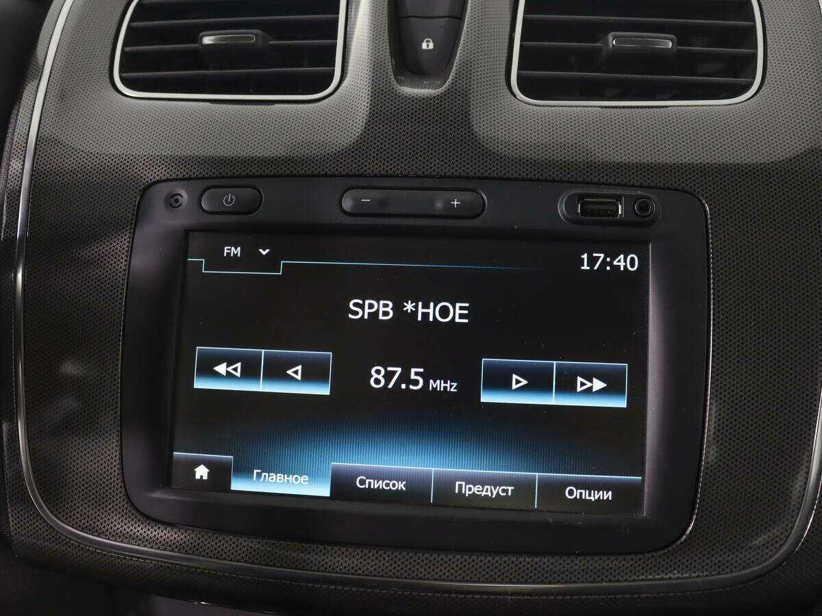 Купить Renault Logan с пробегом. Фото: #12