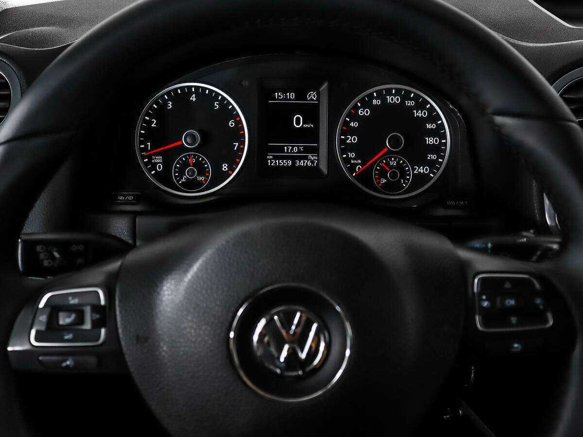 Купить Volkswagen Tiguan с пробегом. Фото: #15