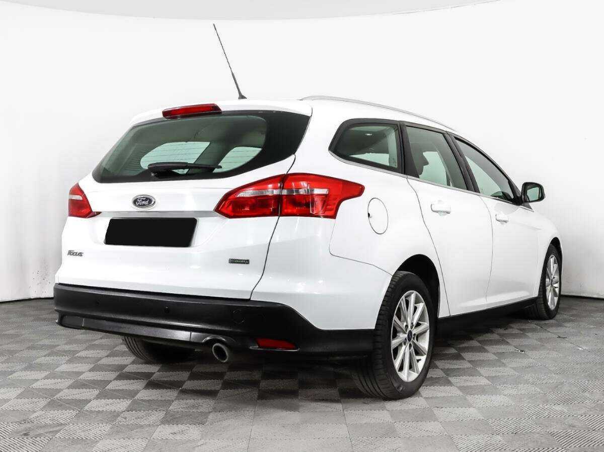 Купить Ford Focus с пробегом. Фото: #4