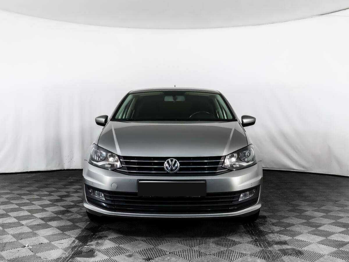 Купить Volkswagen Polo с пробегом. Фото: #1