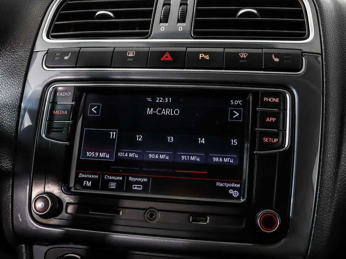 Купить Volkswagen Polo с пробегом. Фото: #12