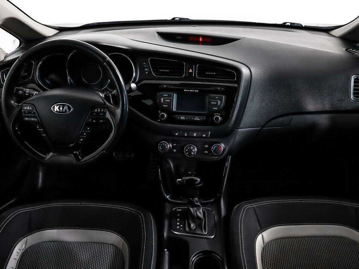 Купить Kia Ceed с пробегом. Фото: #10