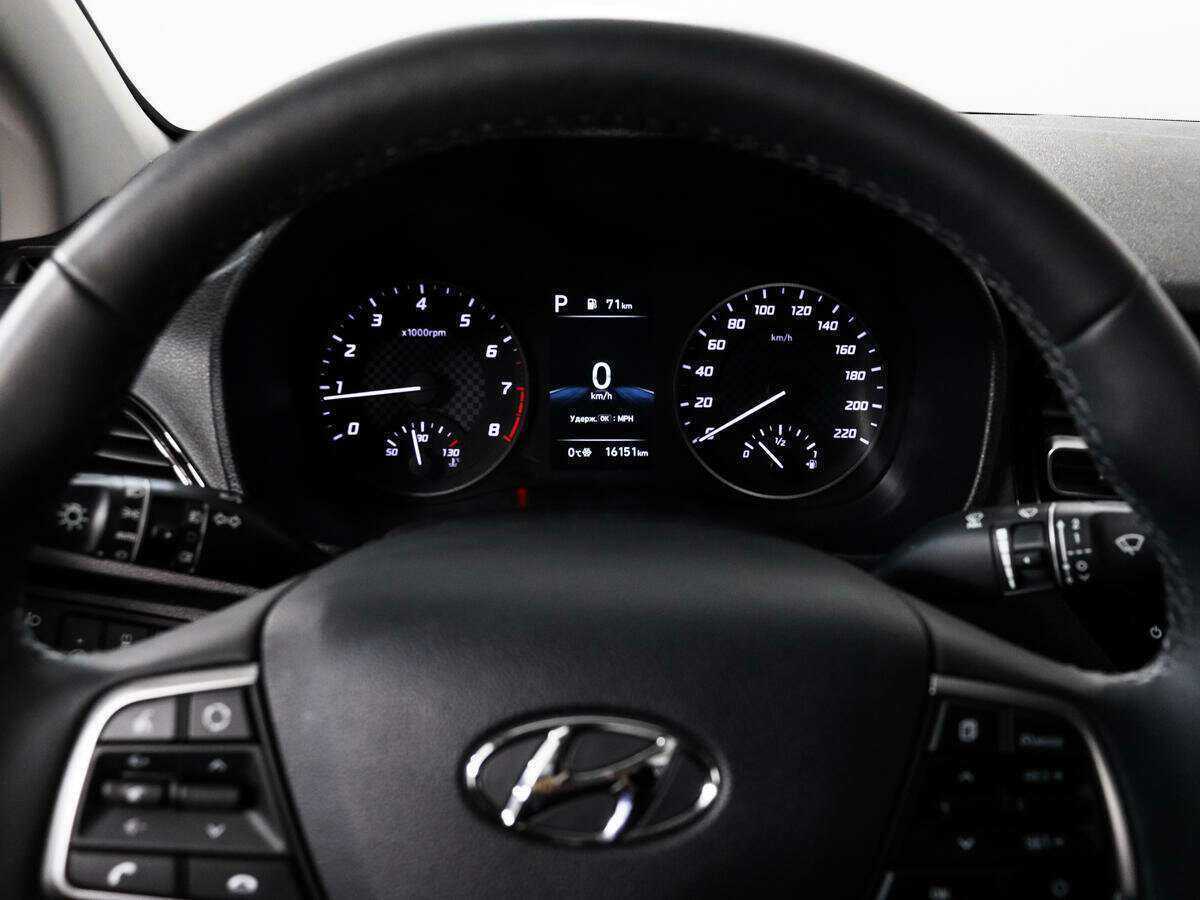 Купить Hyundai Solaris с пробегом. Фото: #15