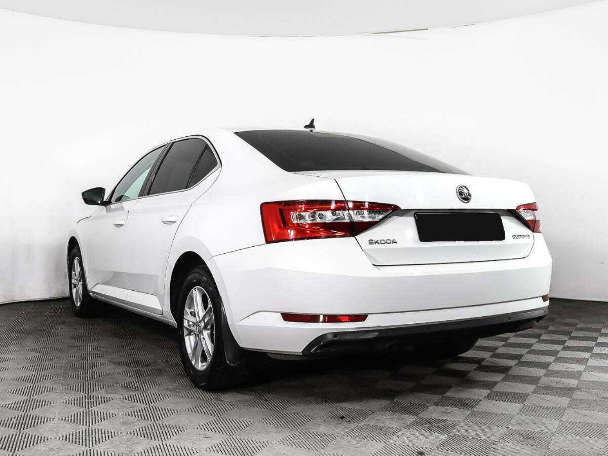 Купить Skoda Superb с пробегом. Фото: #6