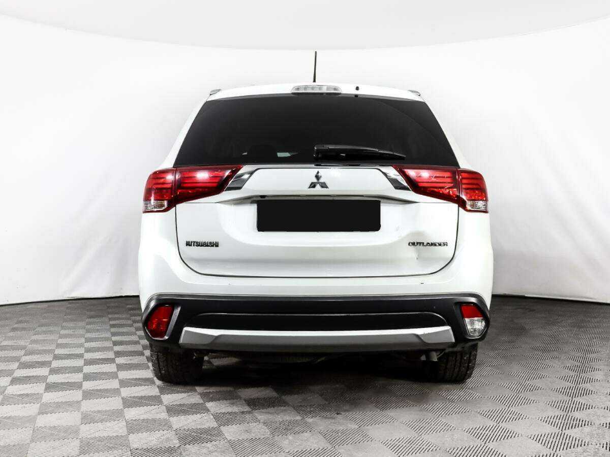 Купить Mitsubishi Outlander с пробегом. Фото: #5