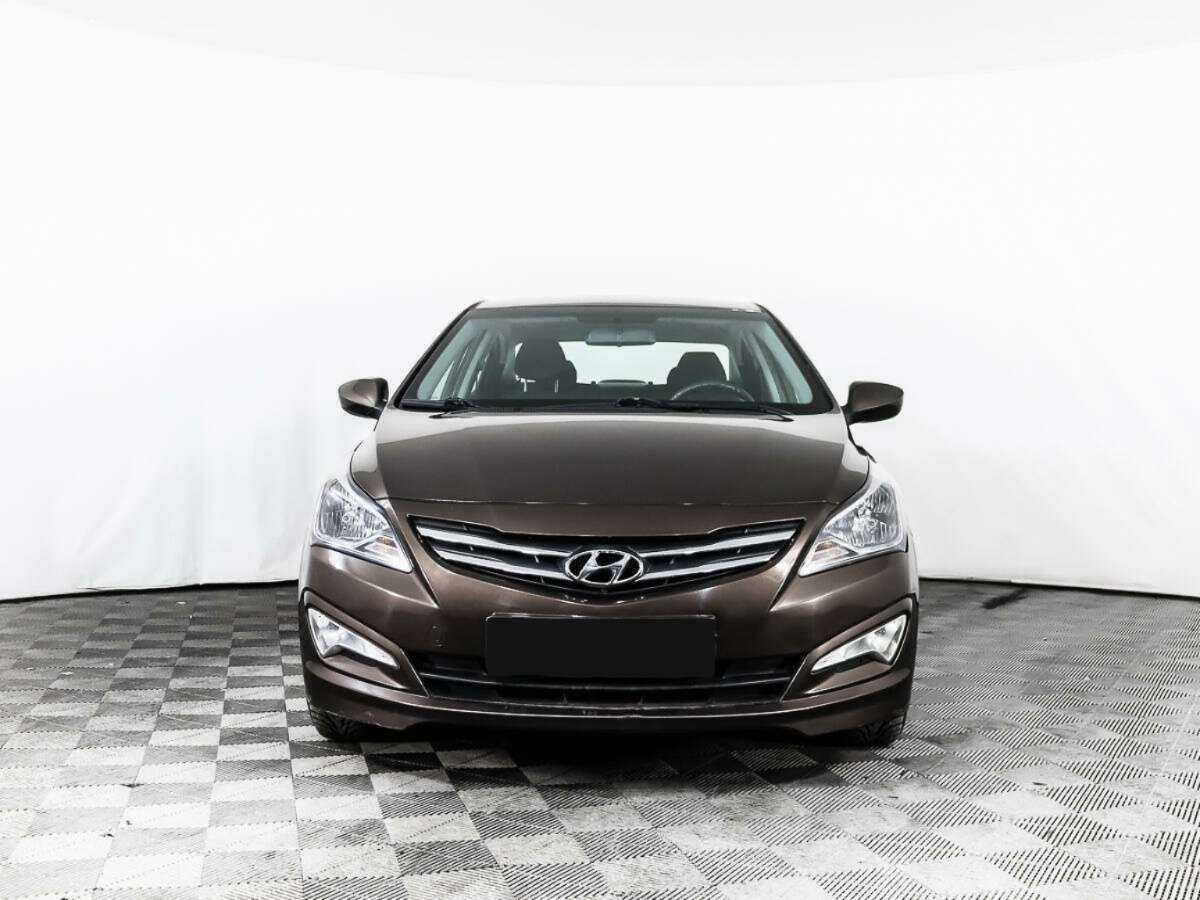 Купить Hyundai Solaris с пробегом. Фото: #1