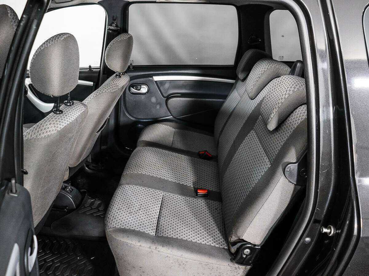 Купить Lada (ВАЗ) Largus с пробегом. Фото: #8