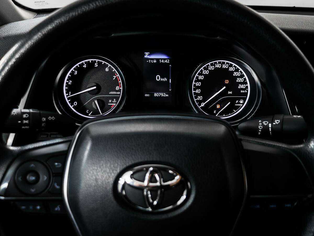 Купить Toyota Camry с пробегом. Фото: #16