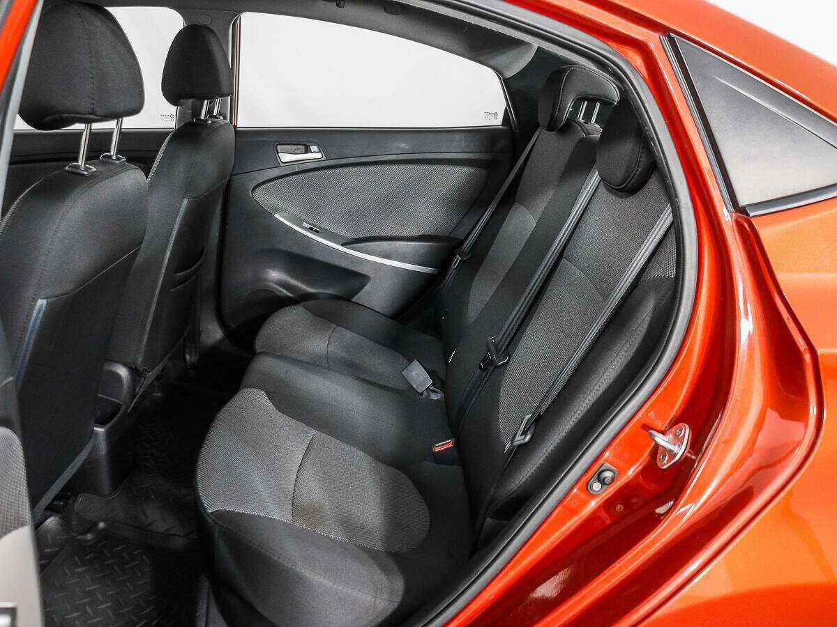 Купить Hyundai Solaris с пробегом. Фото: #8