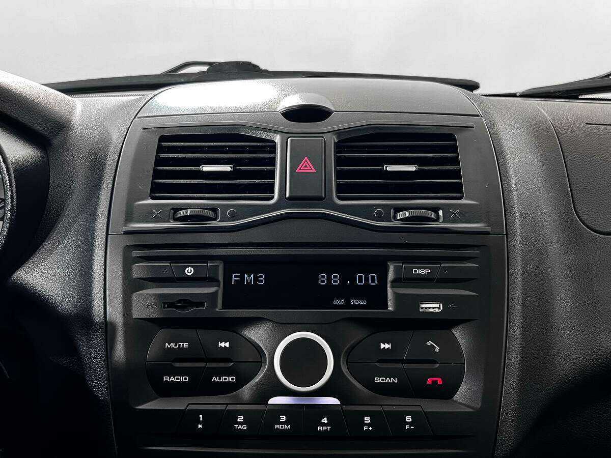 Купить Lada (ВАЗ) Granta с пробегом. Фото: #14