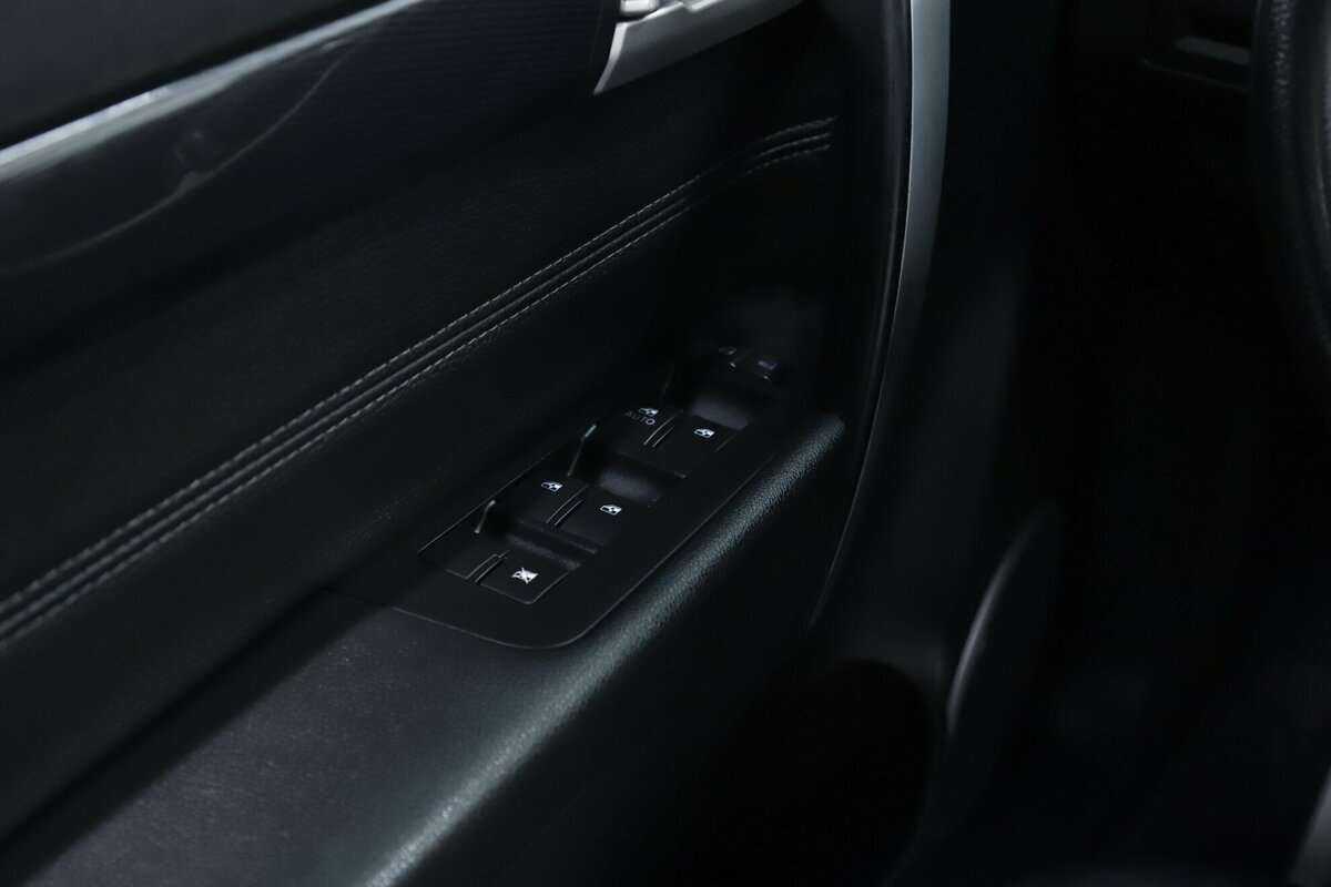 Купить Chevrolet Captiva с пробегом. Фото: #10