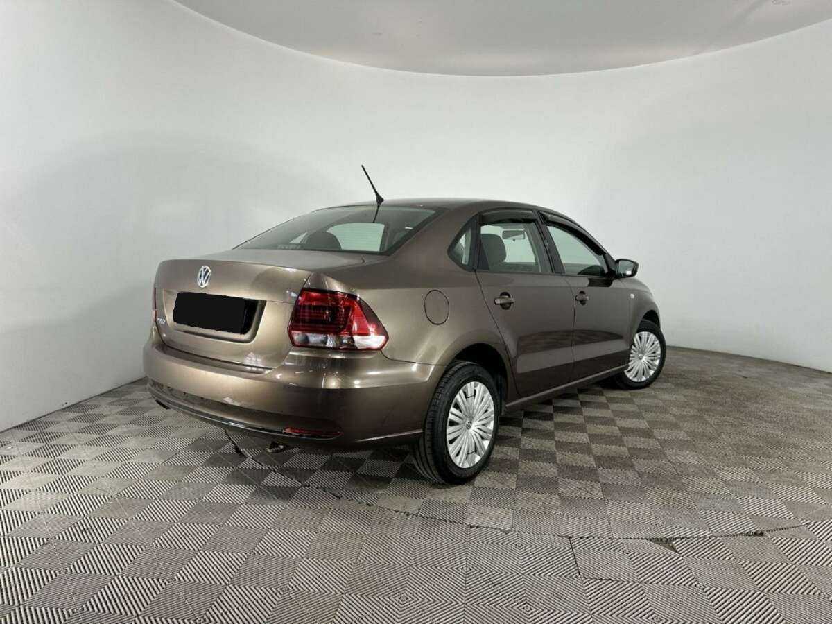 Купить Volkswagen Polo с пробегом. Фото: #5