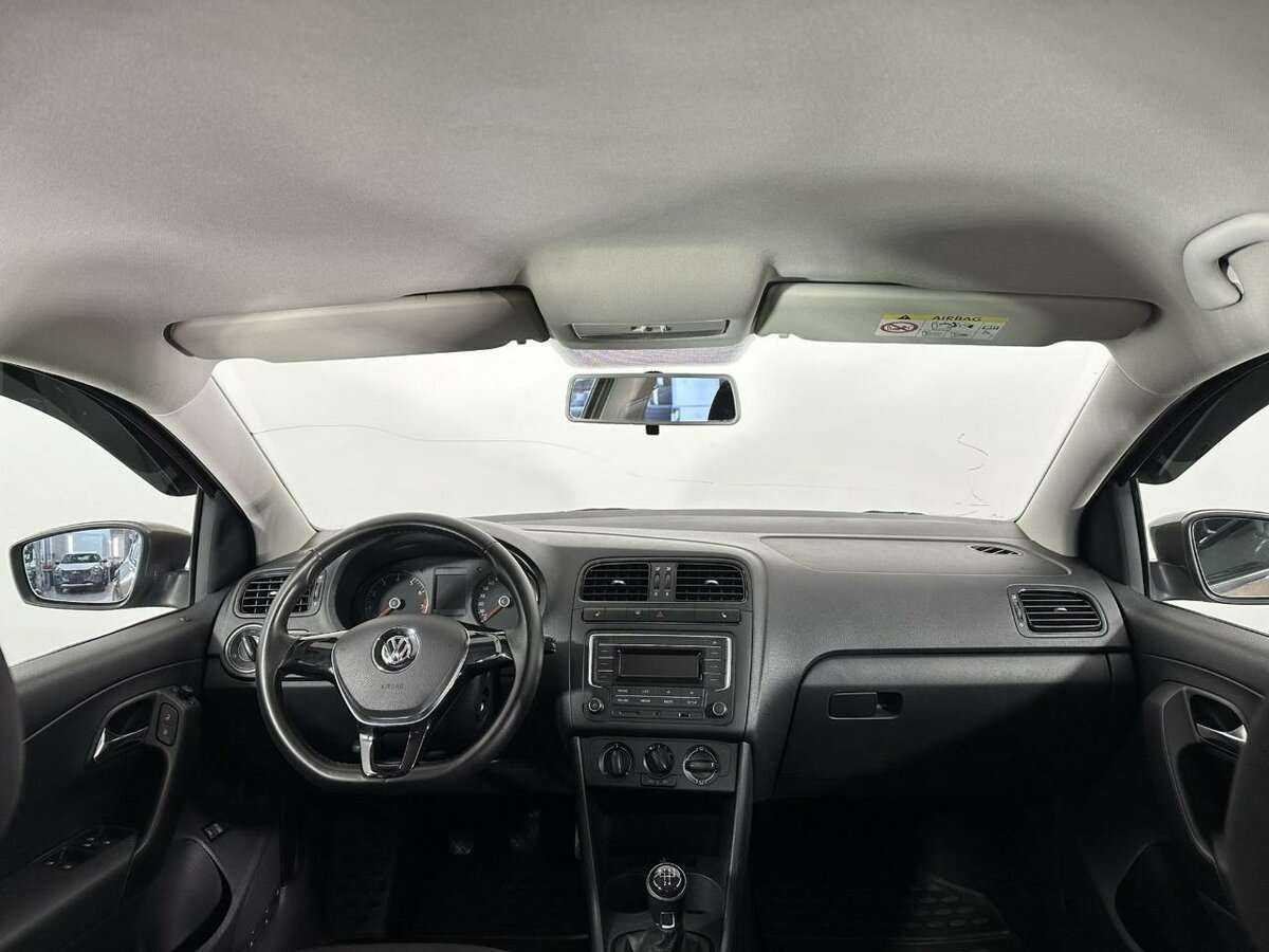 Купить Volkswagen Polo с пробегом. Фото: #6