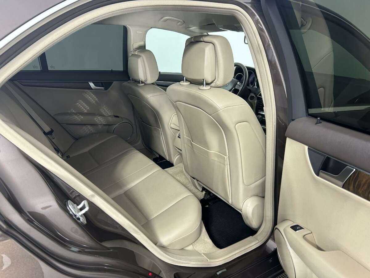 Купить Mercedes-Benz C-Класс с пробегом. Фото: #14