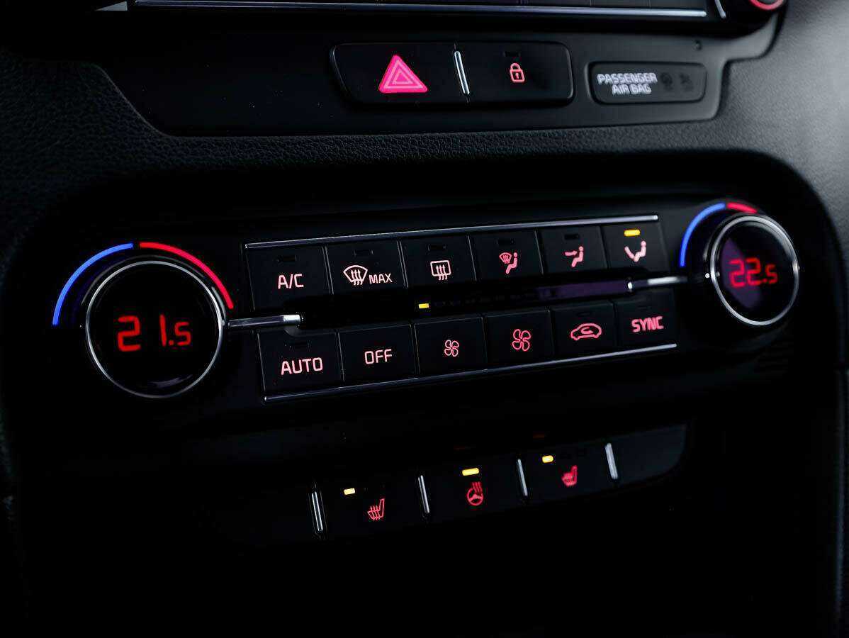 Купить Kia Ceed с пробегом. Фото: #20