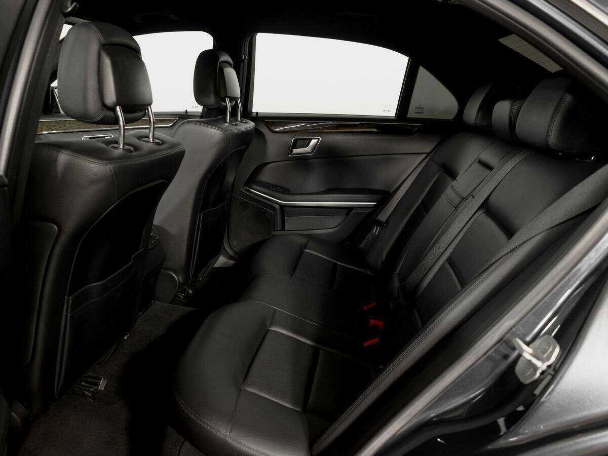 Купить Mercedes-Benz E-Класс с пробегом. Фото: #9