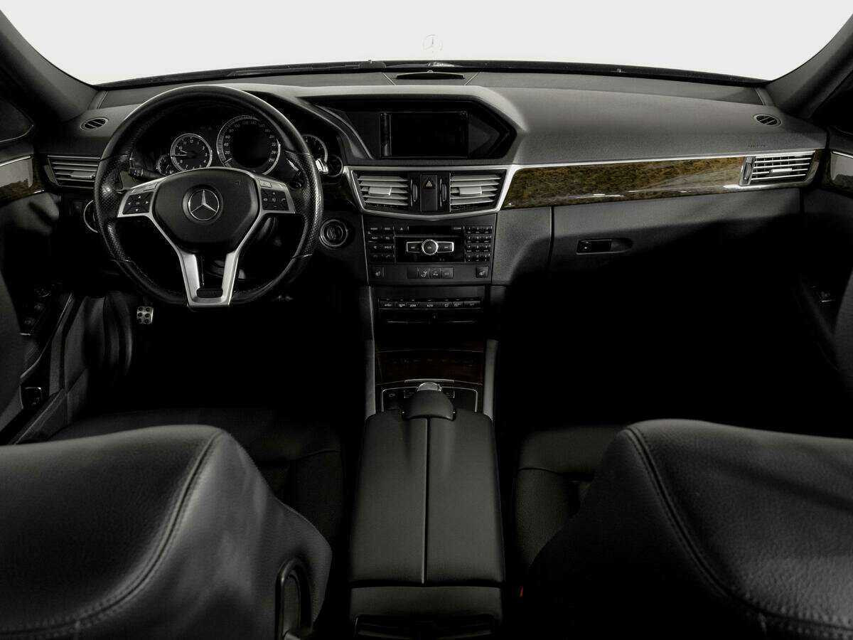 Купить Mercedes-Benz E-Класс с пробегом. Фото: #11