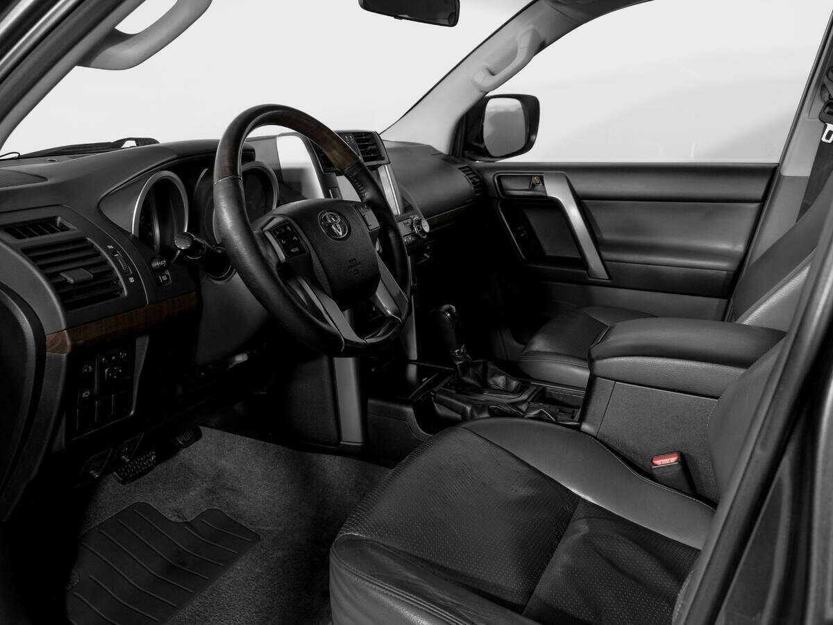 Купить Toyota Land Cruiser Prado с пробегом. Фото: #14