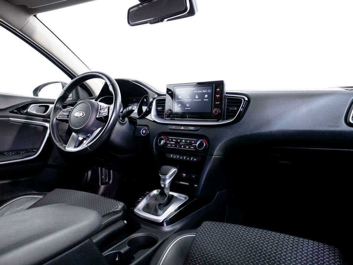 Купить Kia Ceed с пробегом. Фото: #7