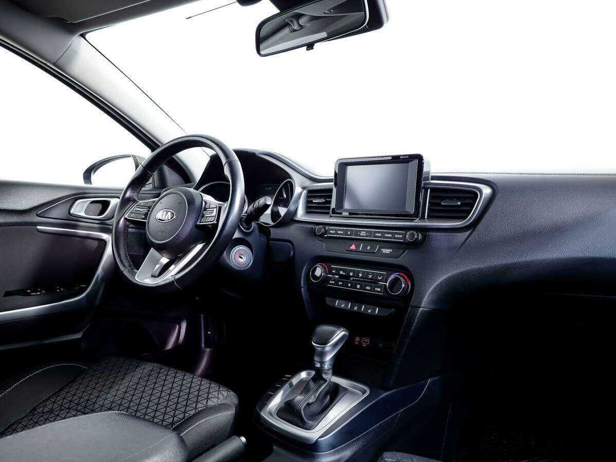 Купить Kia Ceed с пробегом. Фото: #7
