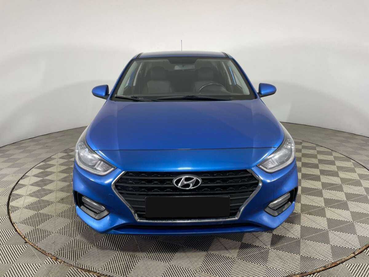 Купить Hyundai Solaris с пробегом. Фото: #1