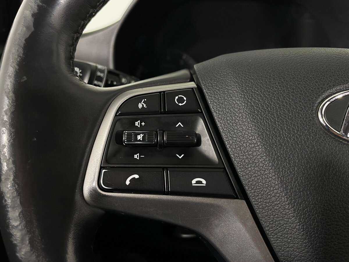 Купить Hyundai Solaris с пробегом. Фото: #12