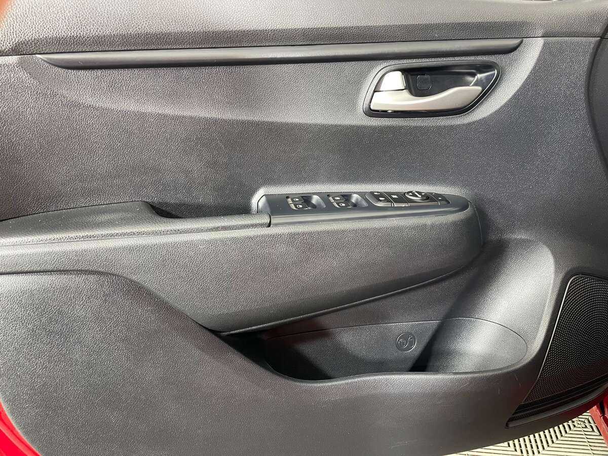 Купить Kia Rio с пробегом. Фото: #23