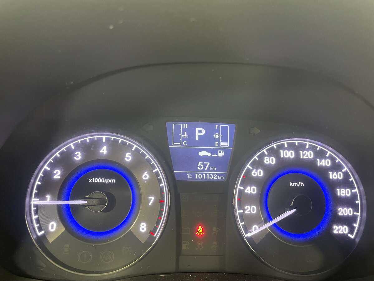 Купить Hyundai Solaris с пробегом. Фото: #11