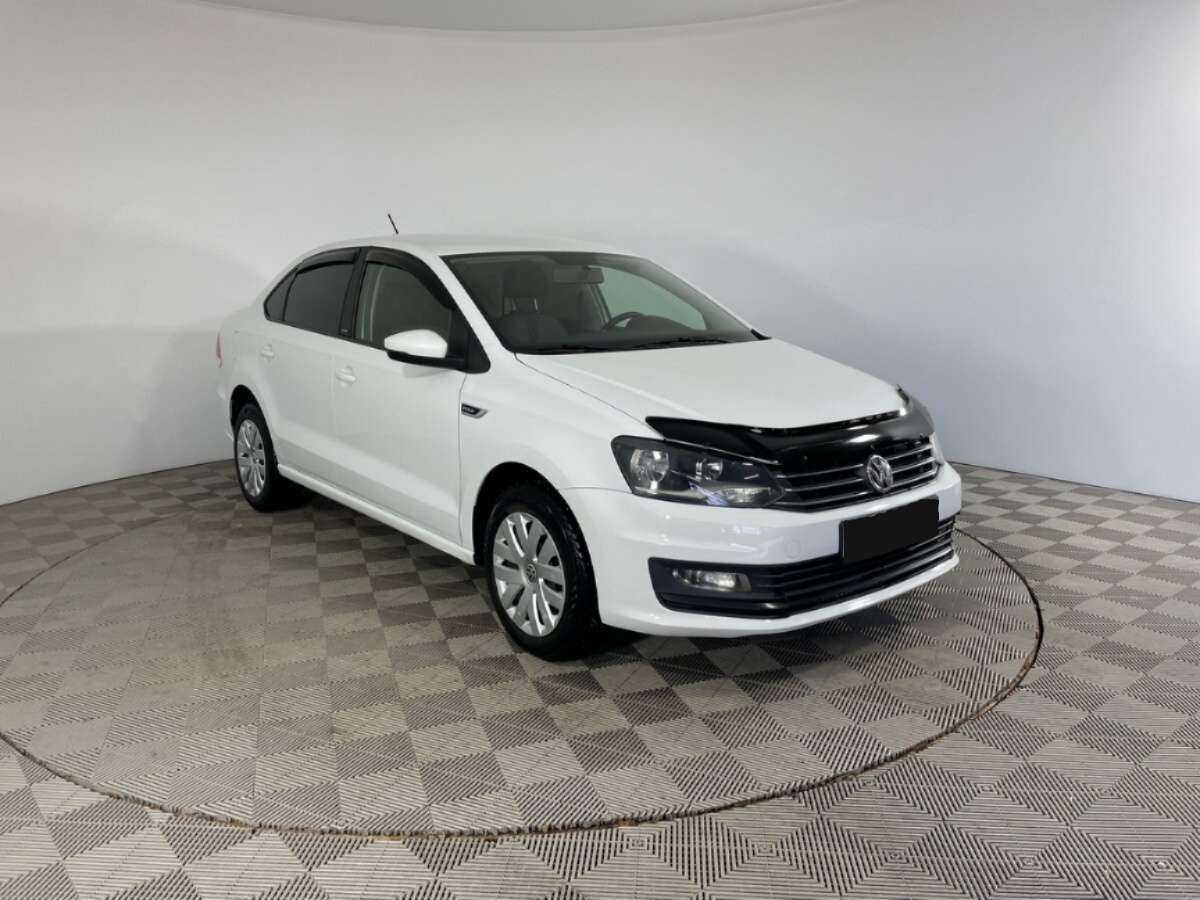 Купить Volkswagen Polo с пробегом. Фото: #2