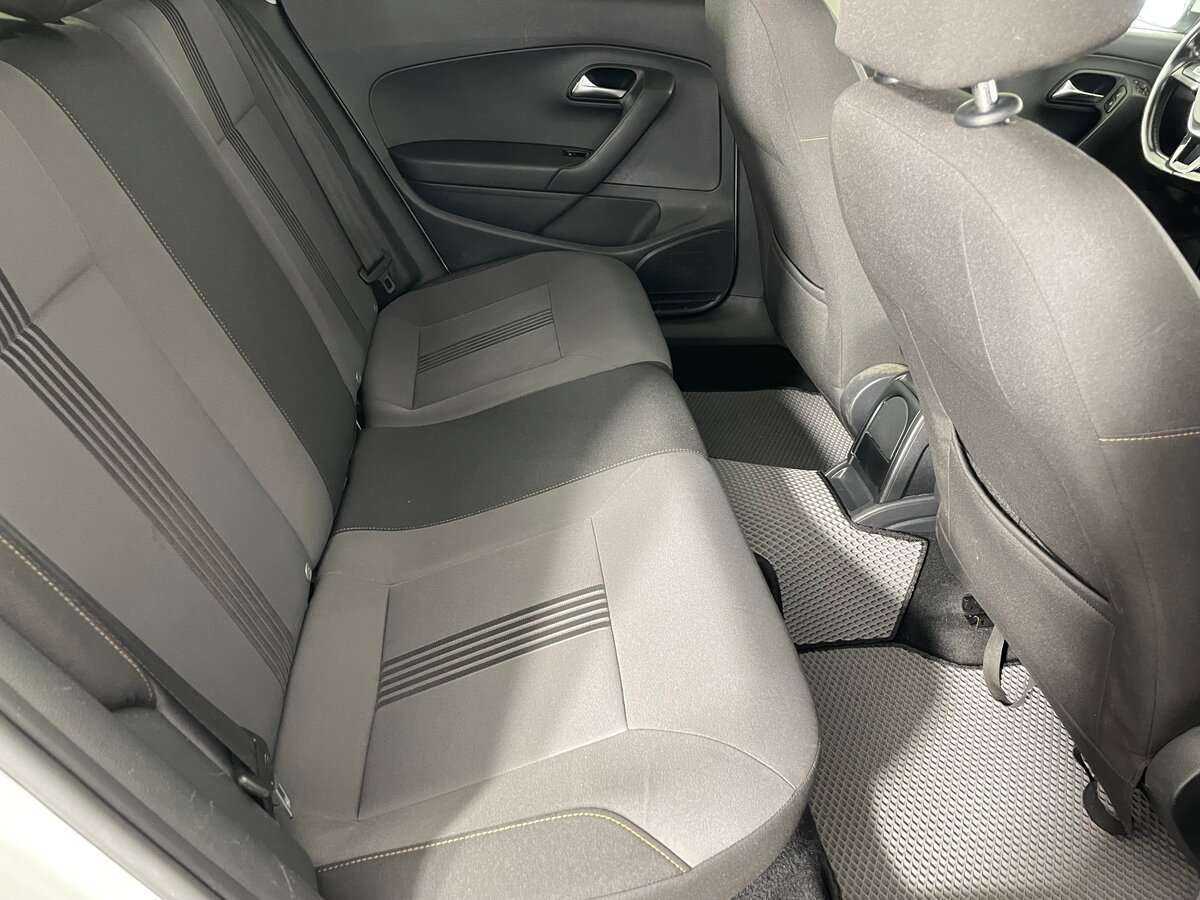 Купить Volkswagen Polo с пробегом. Фото: #18