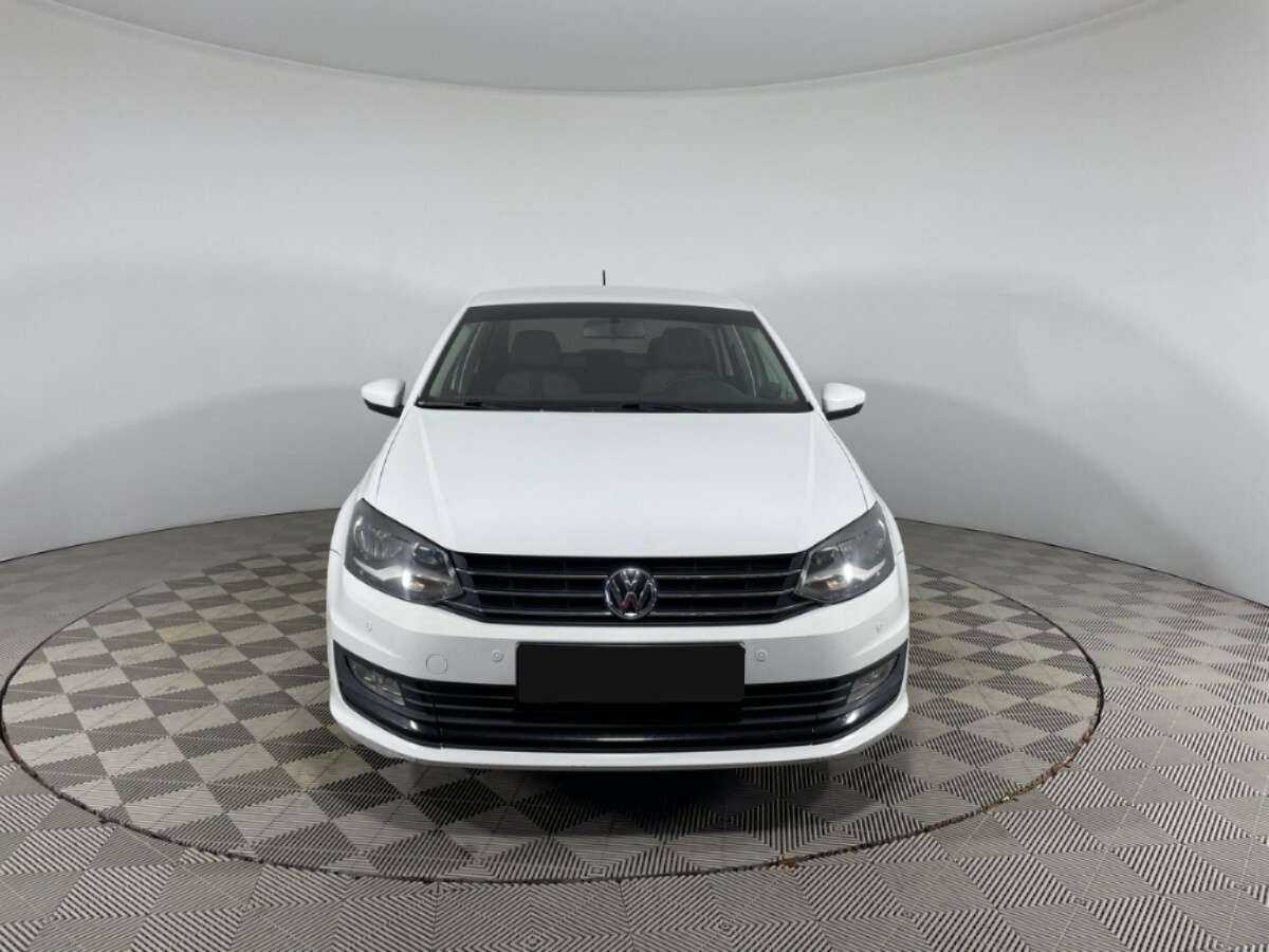 Купить Volkswagen Polo с пробегом. Фото: #1