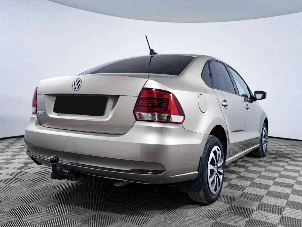 Купить Volkswagen Polo с пробегом. Фото: #4