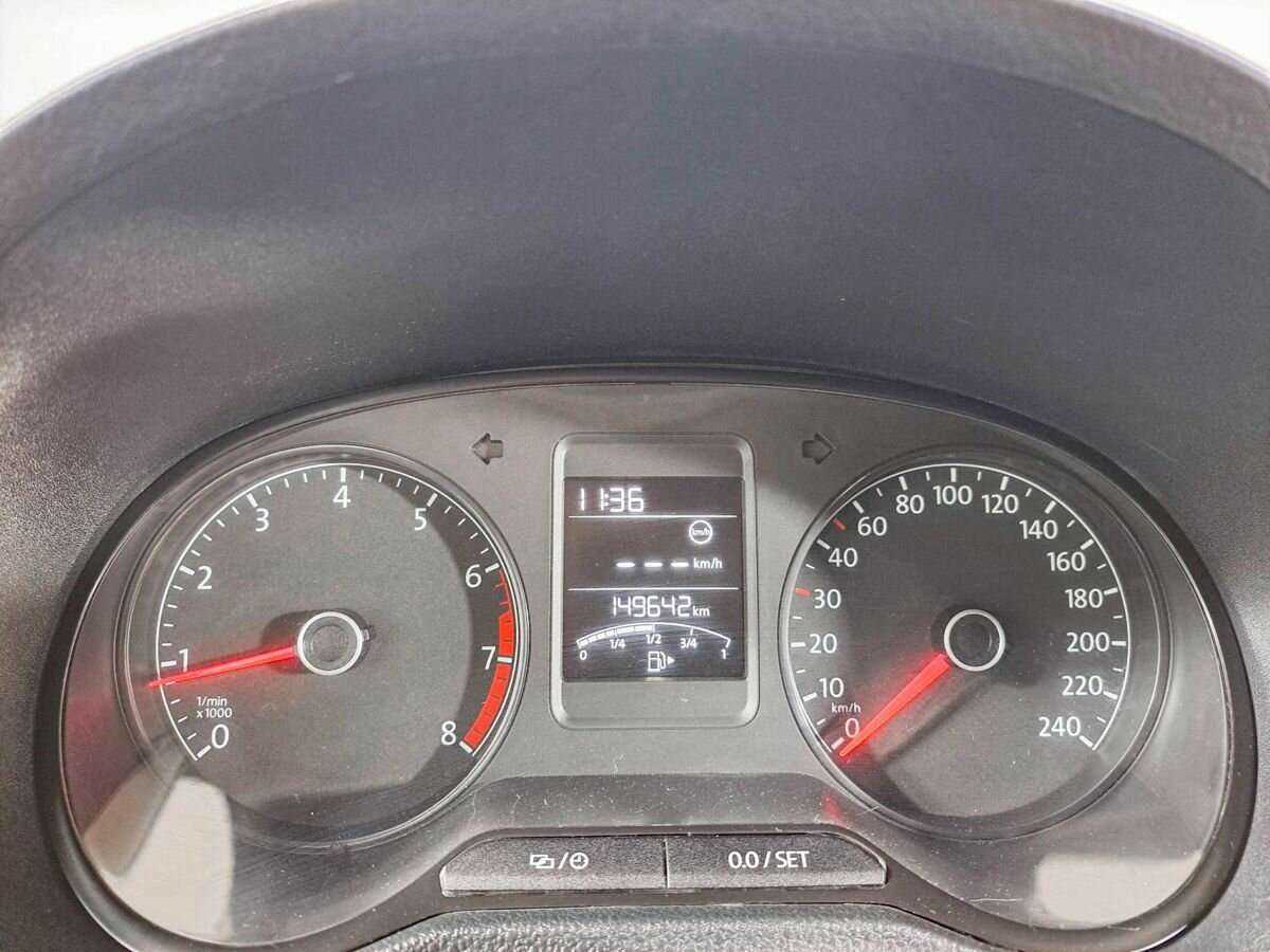 Купить Volkswagen Polo с пробегом. Фото: #9