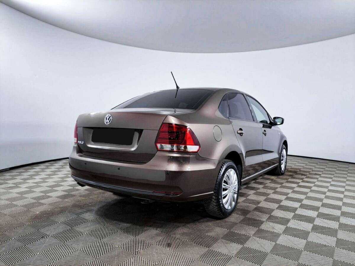 Купить Volkswagen Polo с пробегом. Фото: #4
