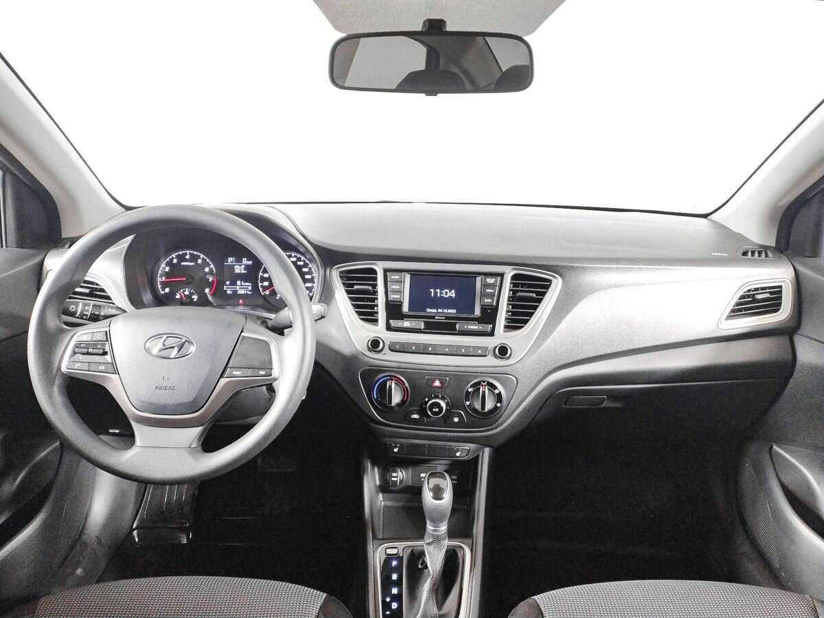 Купить Hyundai Solaris с пробегом. Фото: #10