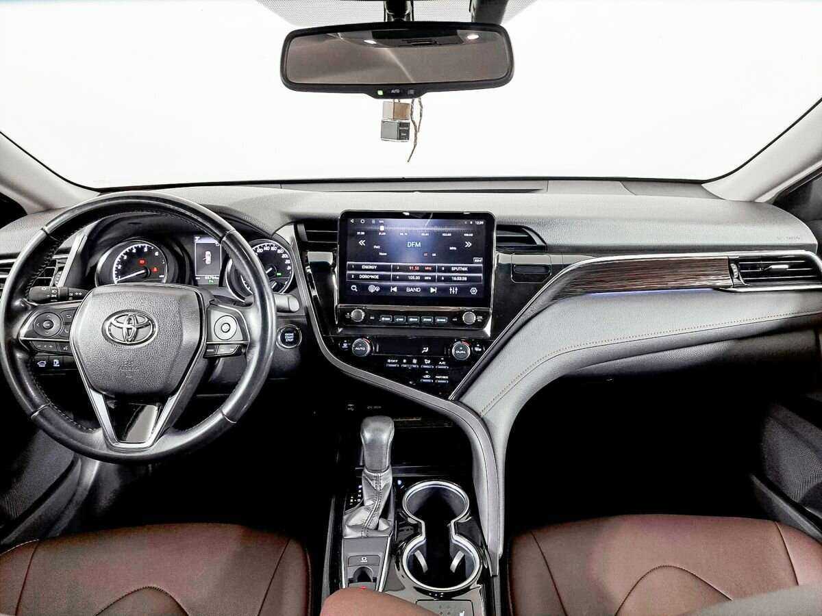 Купить Toyota Camry с пробегом. Фото: #11