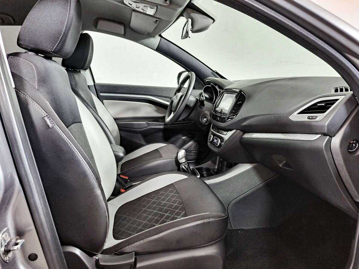 Купить Lada (ВАЗ) Vesta с пробегом. Фото: #8