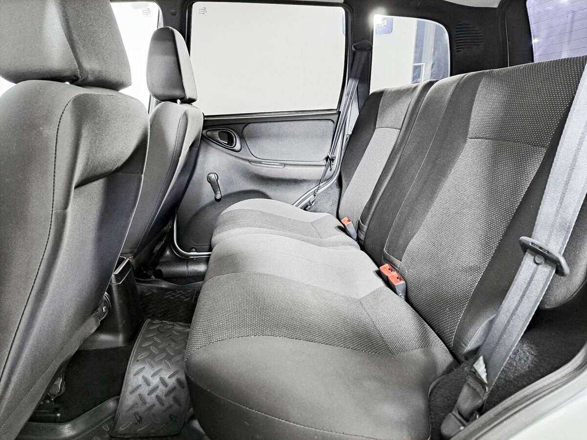 Купить Chevrolet Niva с пробегом. Фото: #9