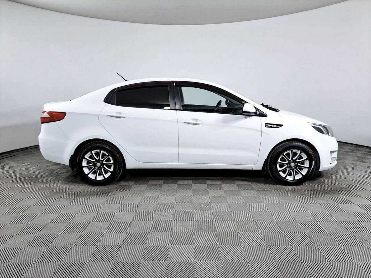 Купить Kia Rio с пробегом. Фото: #3