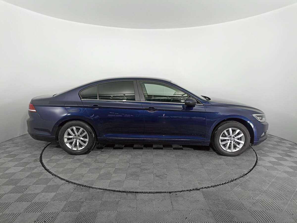 Купить Volkswagen Passat с пробегом. Фото: #3