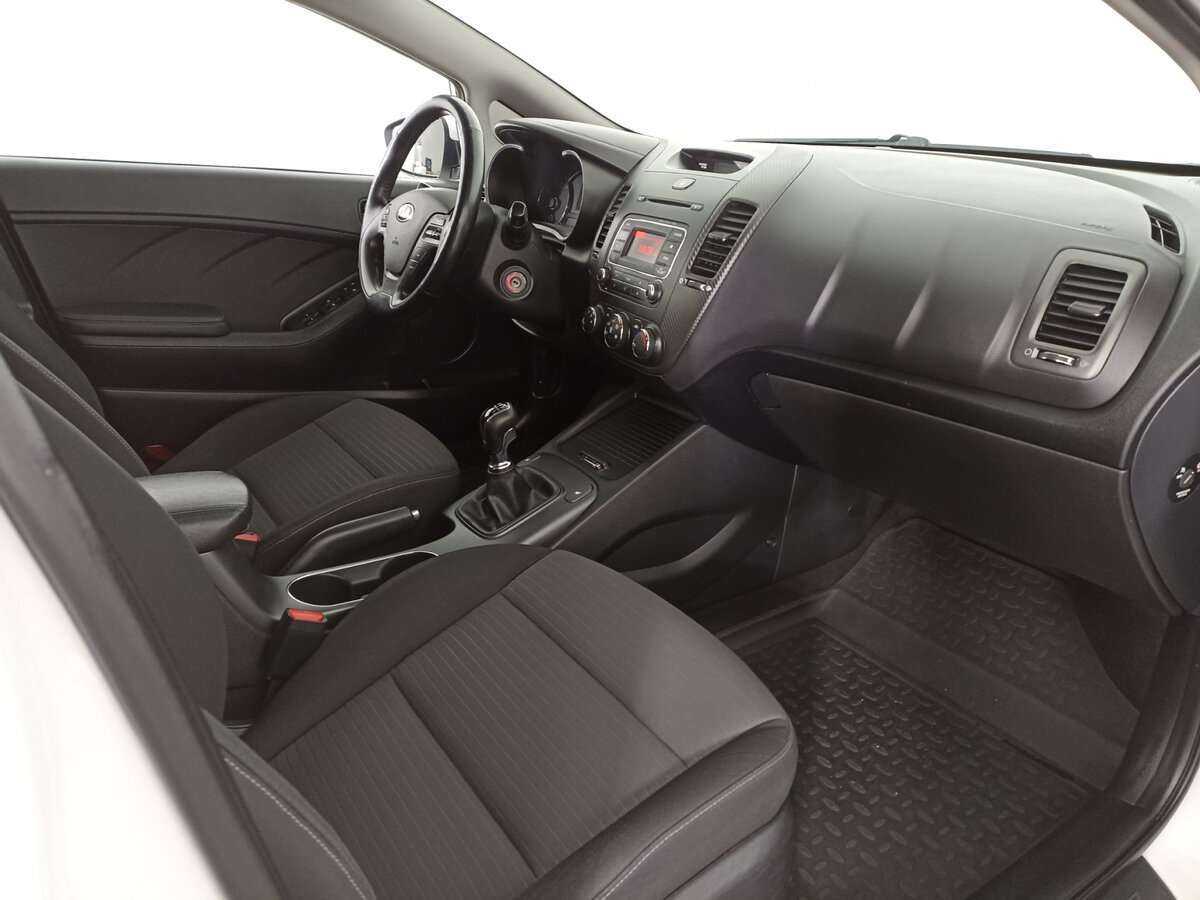 Купить Kia Cerato с пробегом. Фото: #8