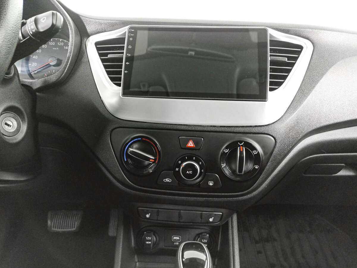 Купить Hyundai Solaris с пробегом. Фото: #12